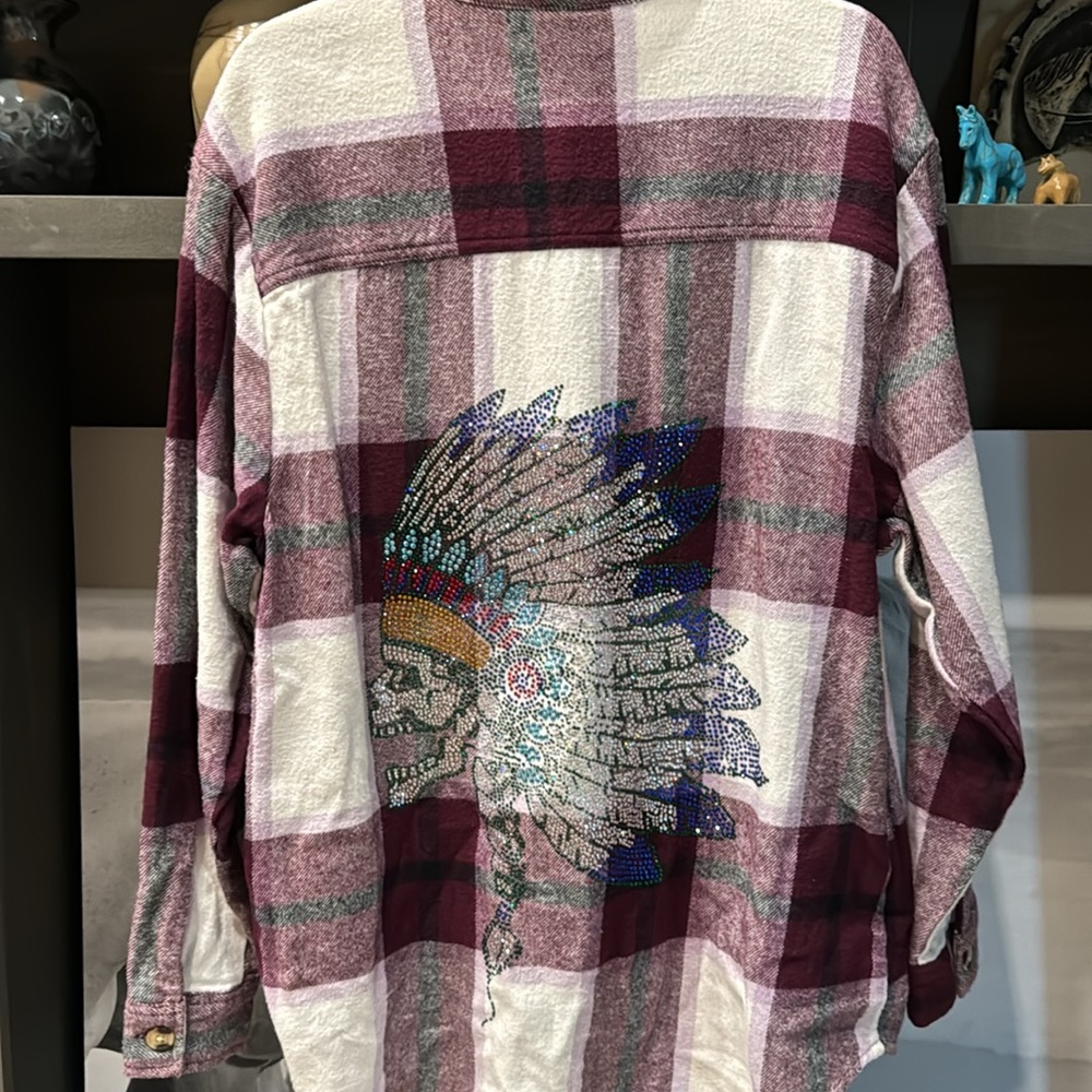 Woman’s Shacket. - Picture 4 of 7